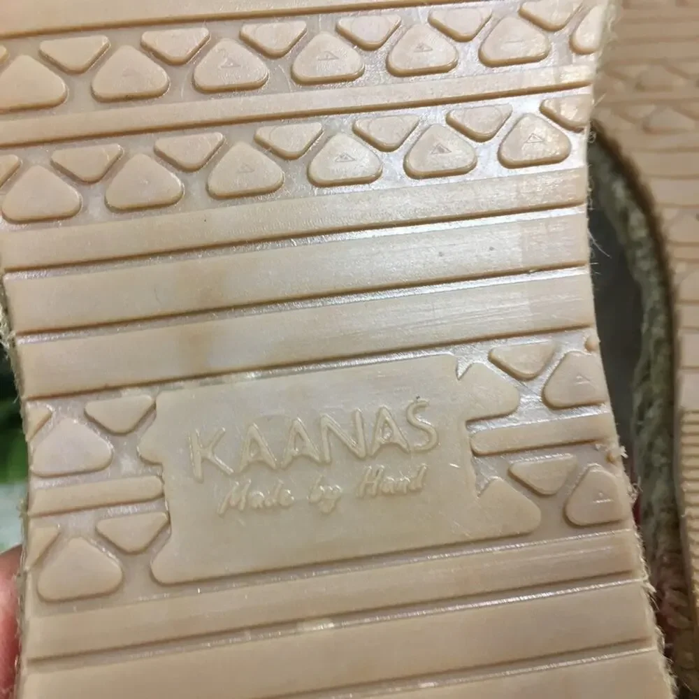 Kaanas brand new